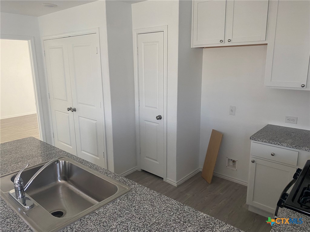 7102 Satellite Way Property Photo 11