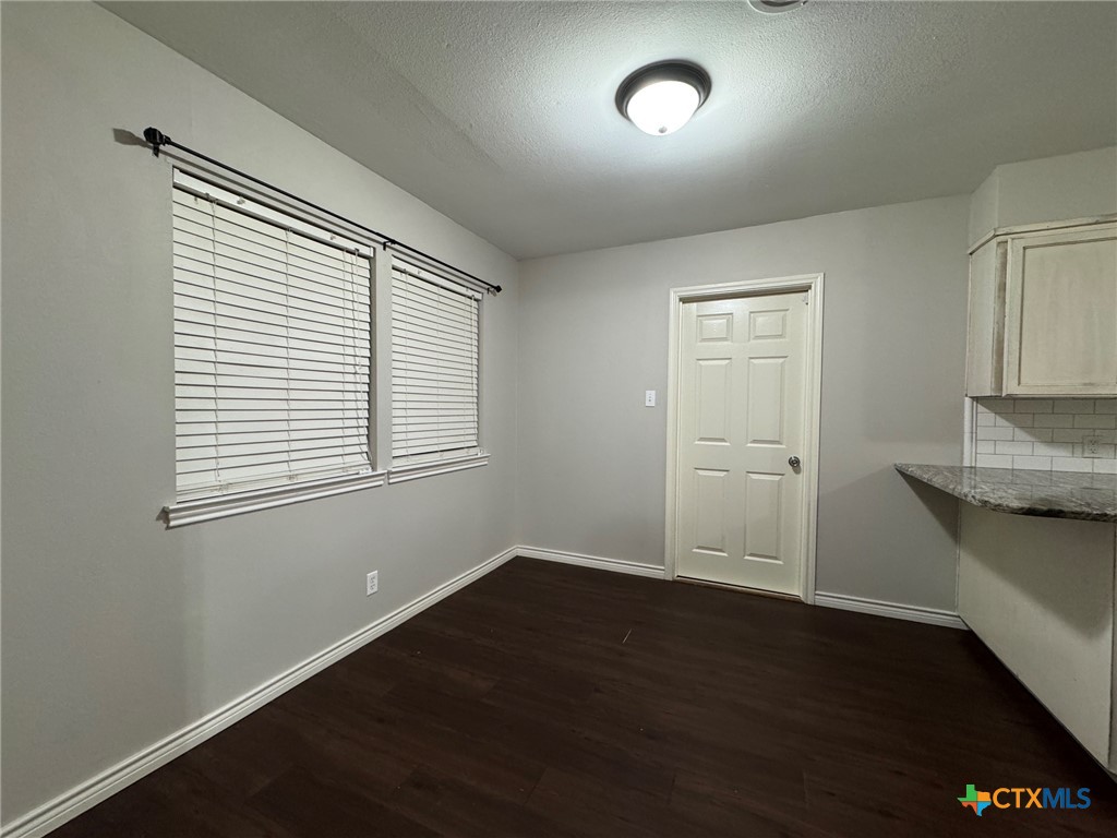 504 E Convent Street Property Photo 7