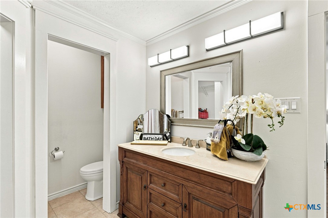 1702 E Messick Loop Property Photo 14