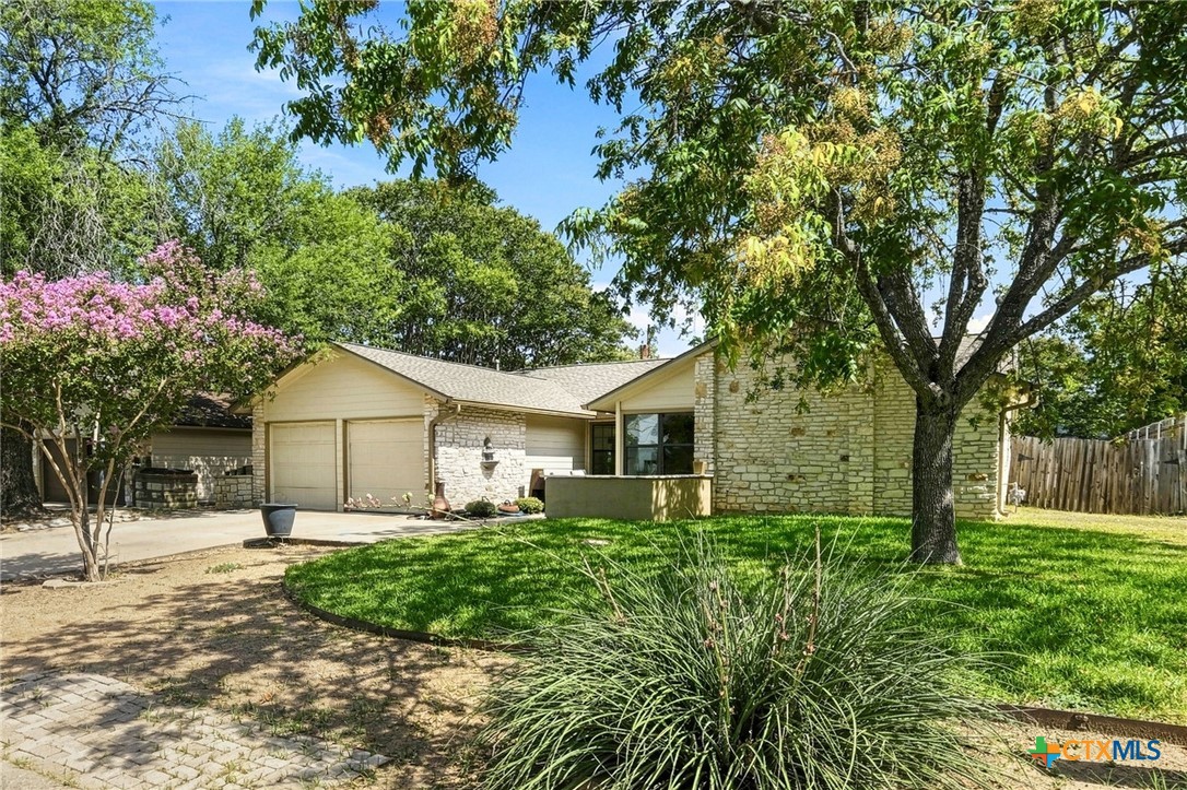 1702 E Messick Loop Property Photo 28