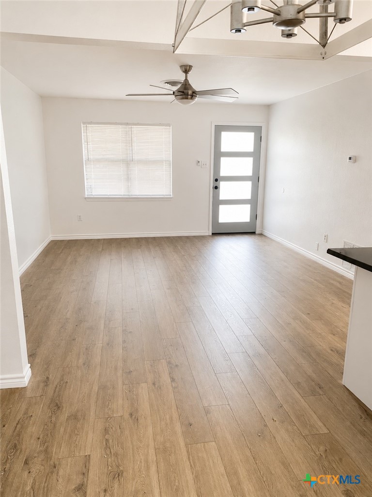 807 Sandy Court Property Photo 6