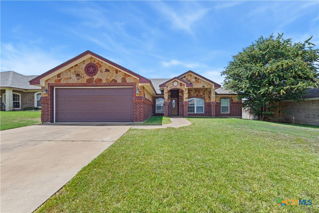3810 Salt Fork Drive Property Photo 1