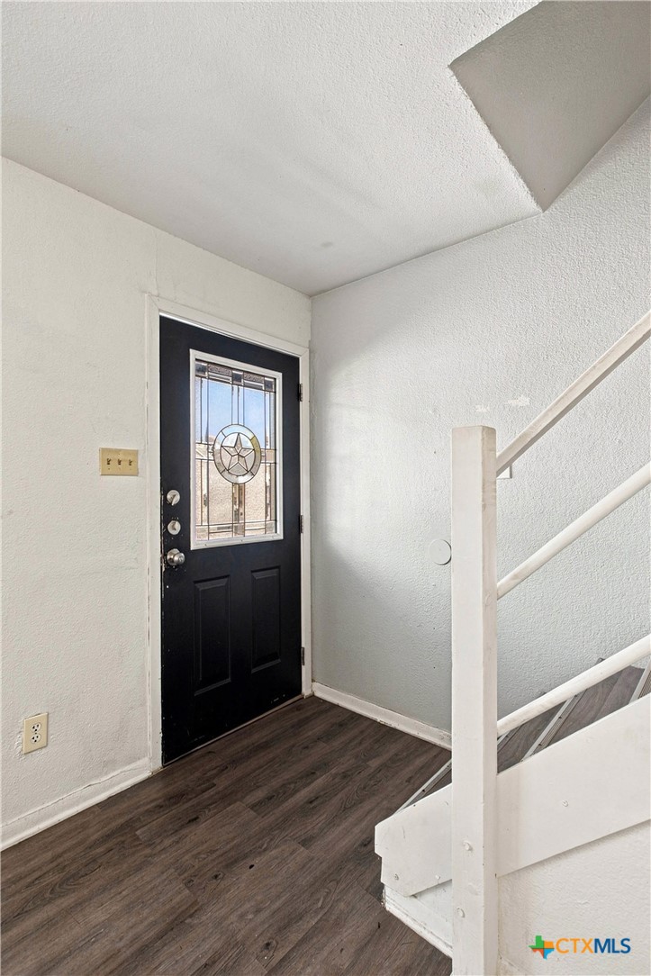 3410 Victoria Circle C Property Photo 5