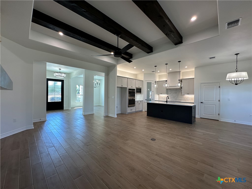 800 Eagle Heights Drive Property Photo 19