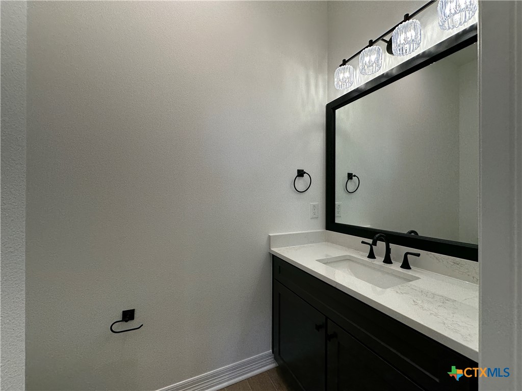 800 Eagle Heights Drive Property Photo 21