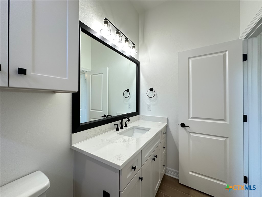 800 Eagle Heights Drive Property Photo 24