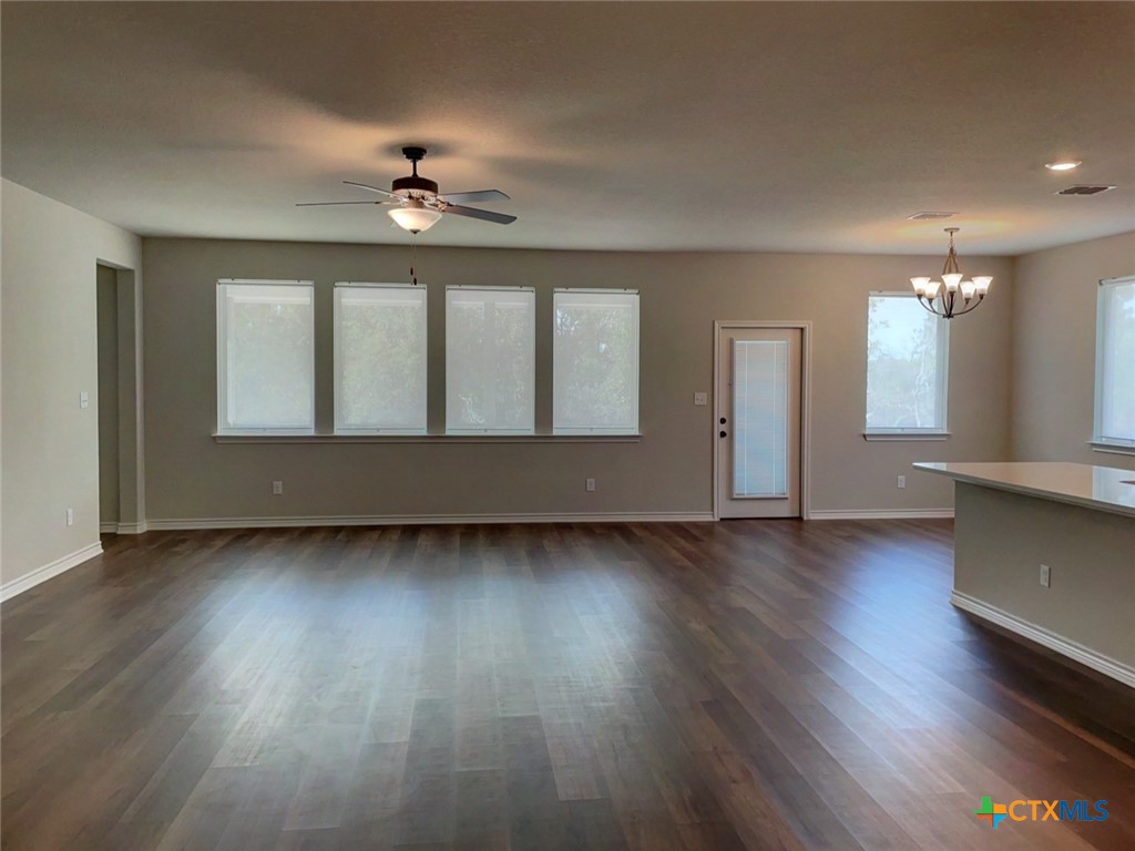 1131 Yaupon Drive Property Photo 9