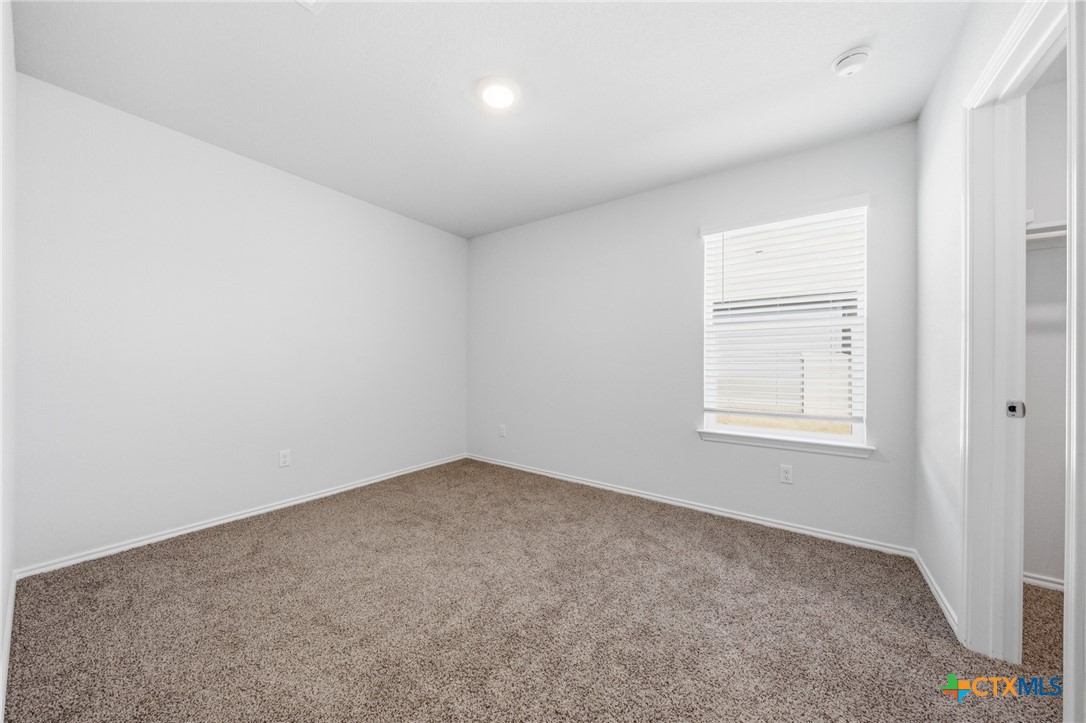 1916 Deodar Drive Property Photo 30