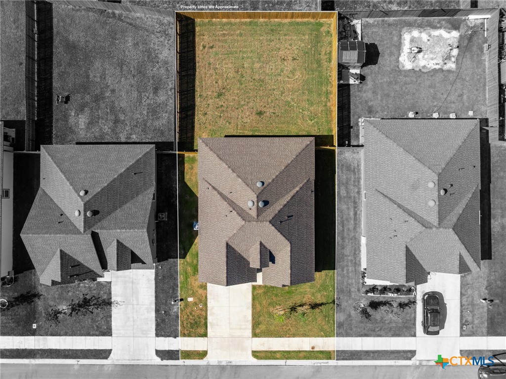 1916 Deodar Drive Property Photo 32