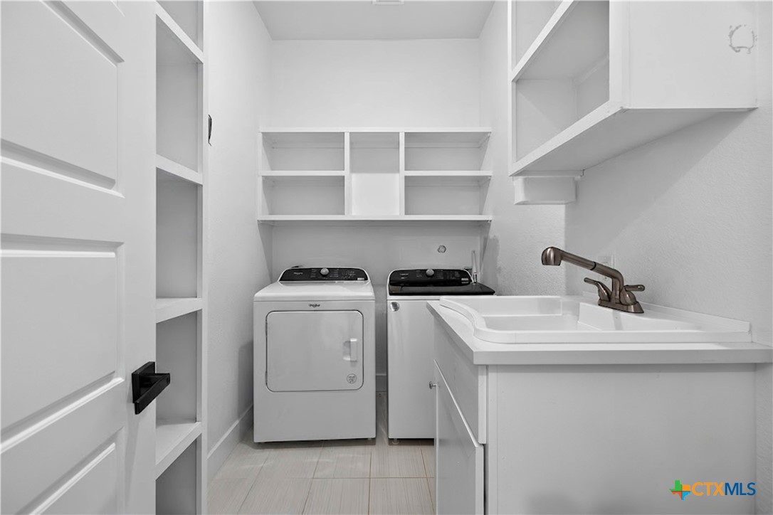 123 Zacate Street Property Photo 9