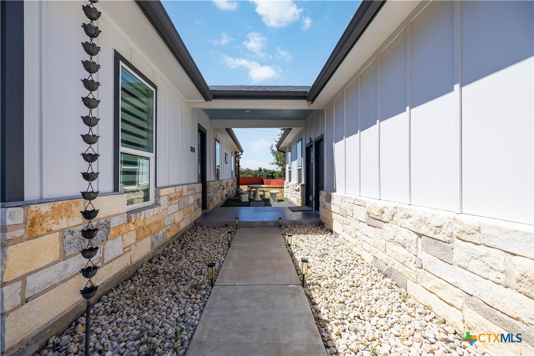 123 Zacate Street Property Photo 29