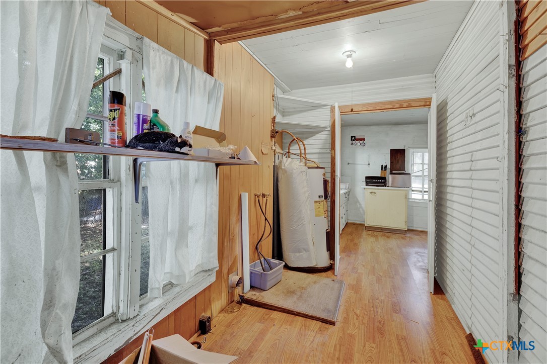 1244 W Bridge Street Property Photo 10