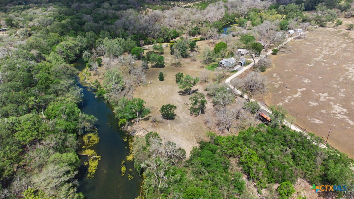 1250 Darst Creek Lane Property Photo 9
