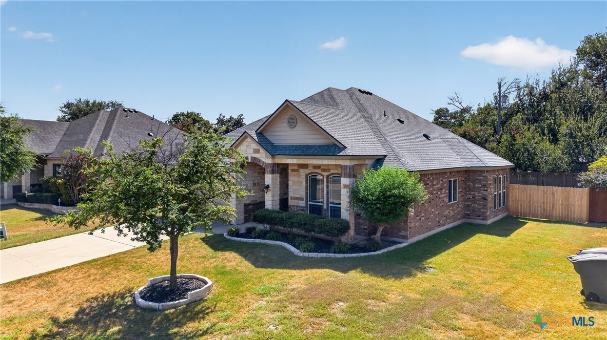 274 Chering Drive Property Photo 4