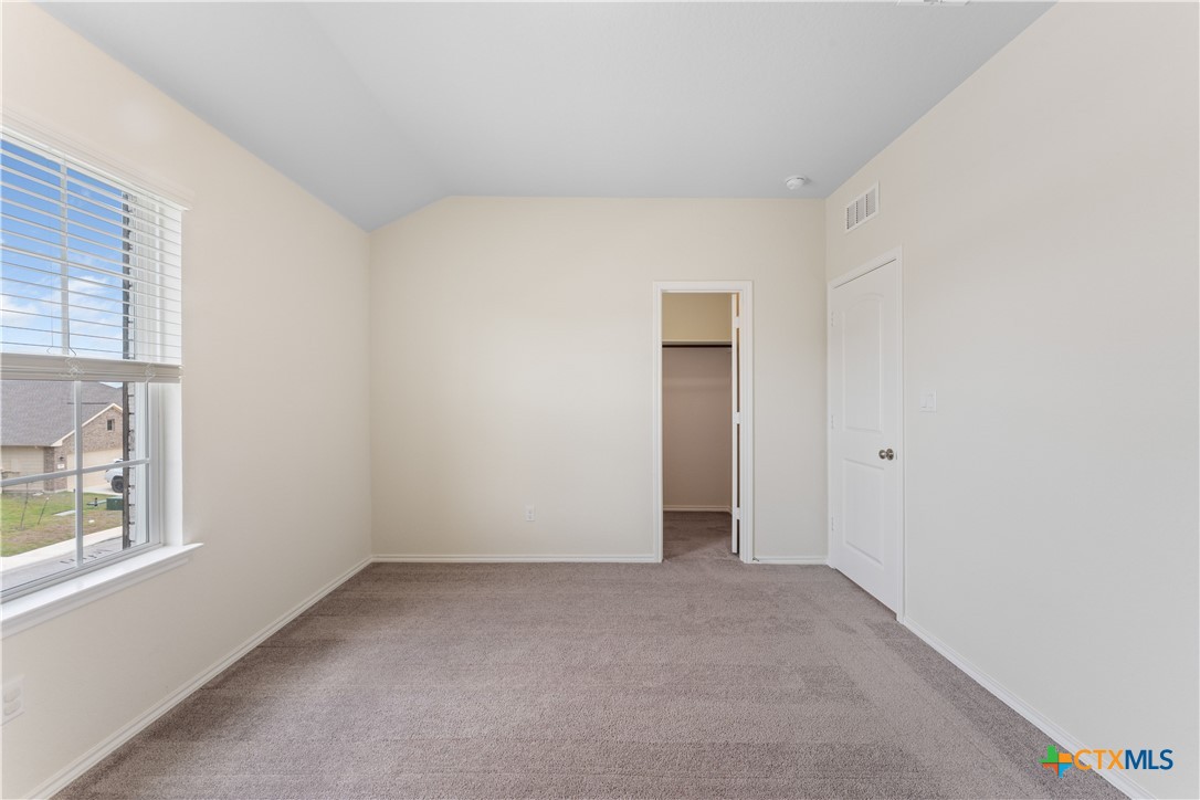 942 Blue Violet Property Photo 38