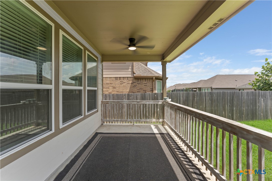 942 Blue Violet Property Photo 44