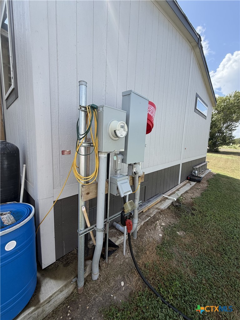 387 Adcock Road Property Photo 15