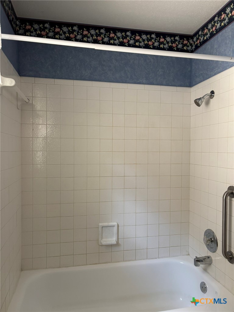 417 Ivanhoe Drive Property Photo 12