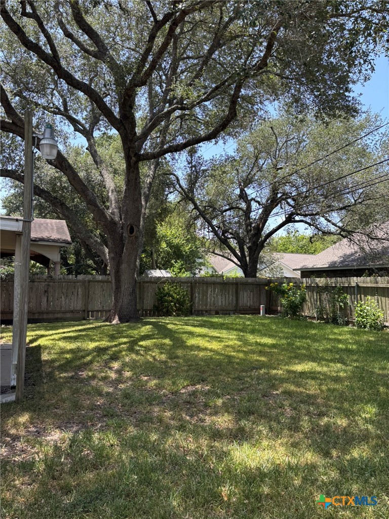 417 Ivanhoe Drive Property Photo 20