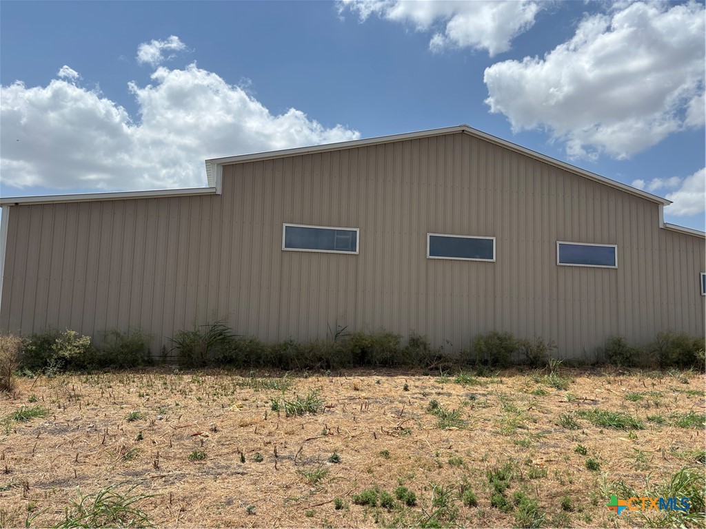 7100 Fm 972 Property Photo 10