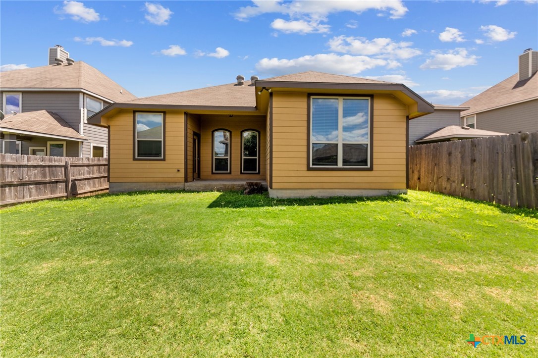 3409 Greyfriar Drive Property Photo 2