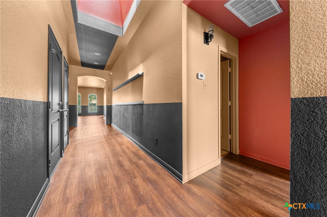 3409 Greyfriar Drive Property Photo 3