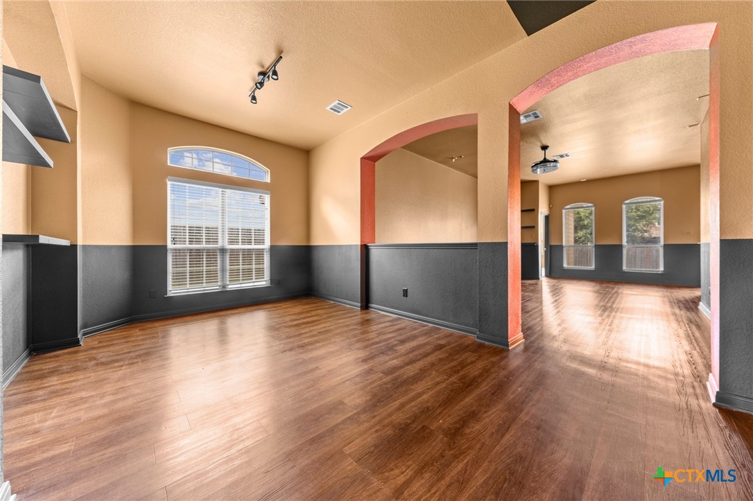 3409 Greyfriar Drive Property Photo 10