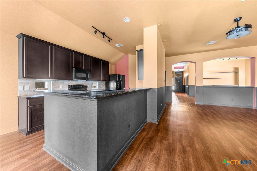 3409 Greyfriar Drive Property Photo 17
