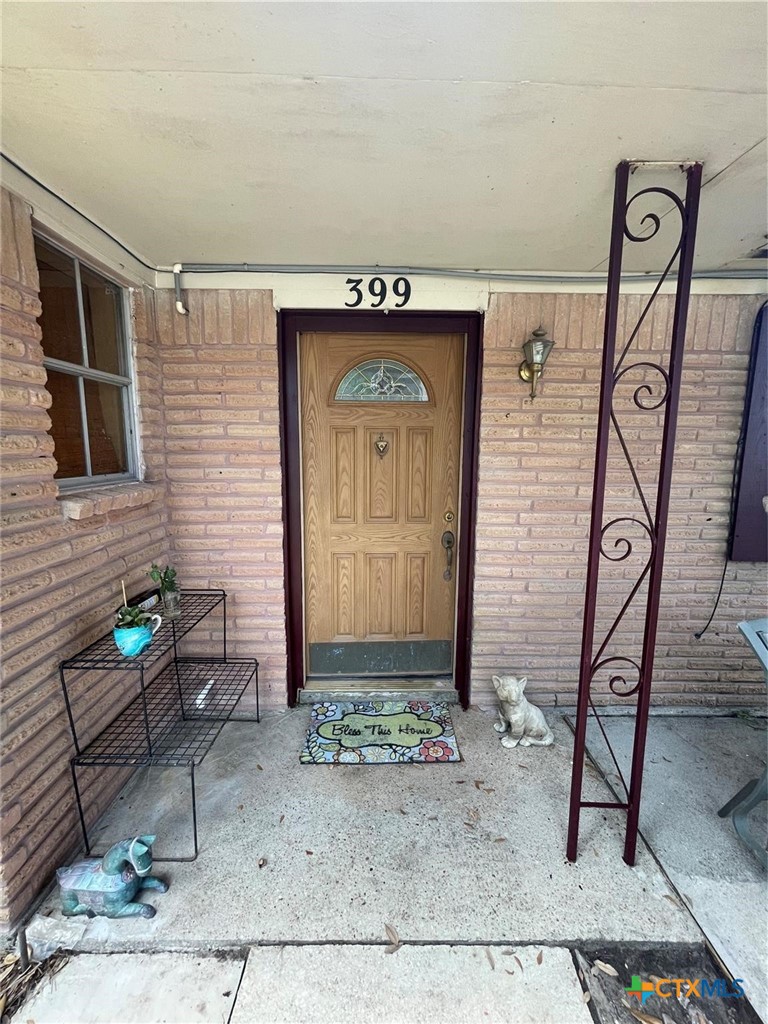 399 Pecan Street Property Photo 5