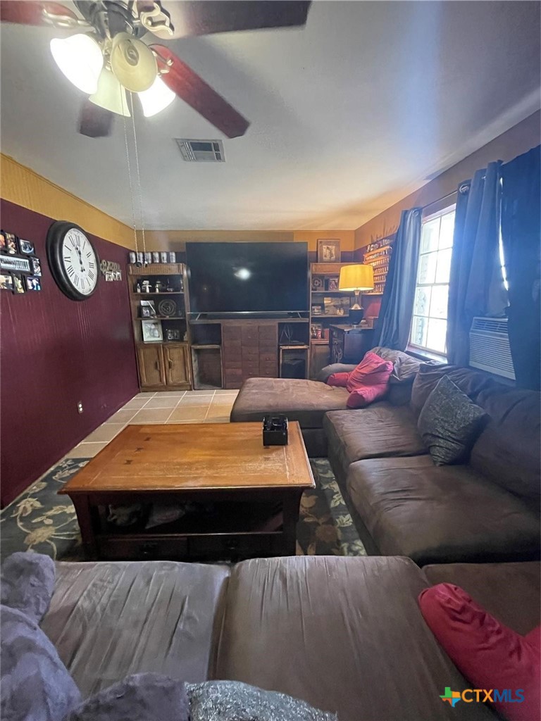 399 Pecan Street Property Photo 6