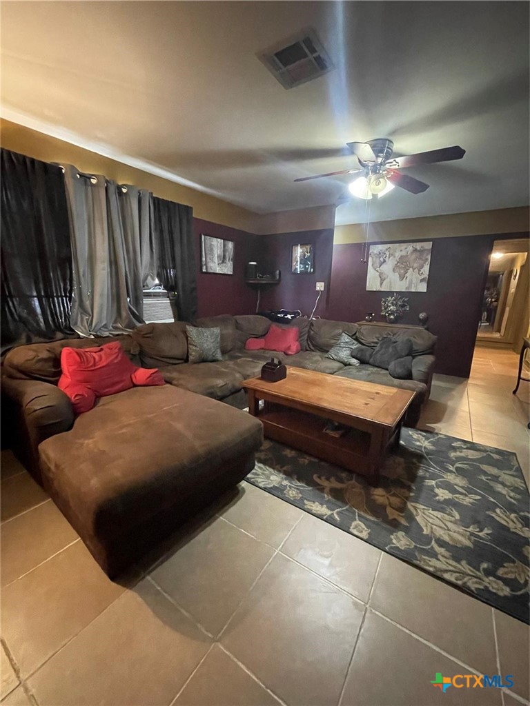 399 Pecan Street Property Photo 8