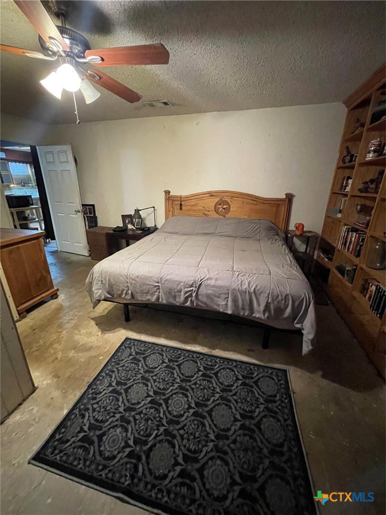 399 Pecan Street Property Photo 20