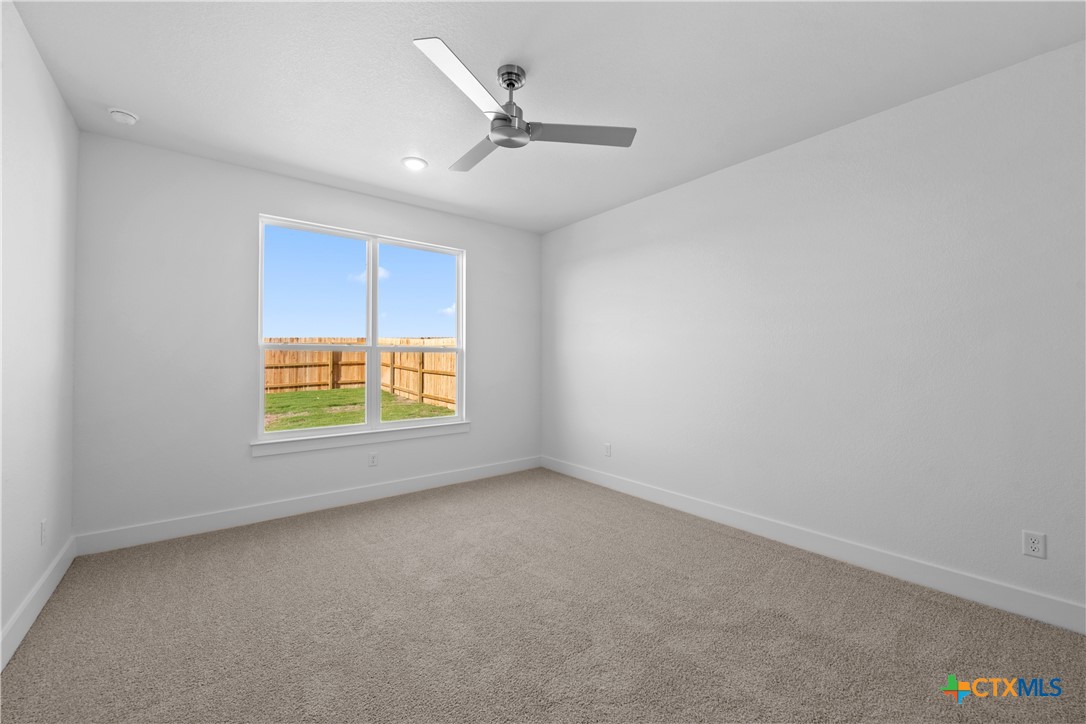417 Mustang Loop Property Photo 8