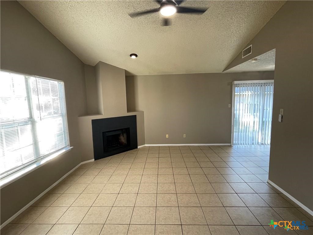 3605 Trotwood Trail Property Photo 4