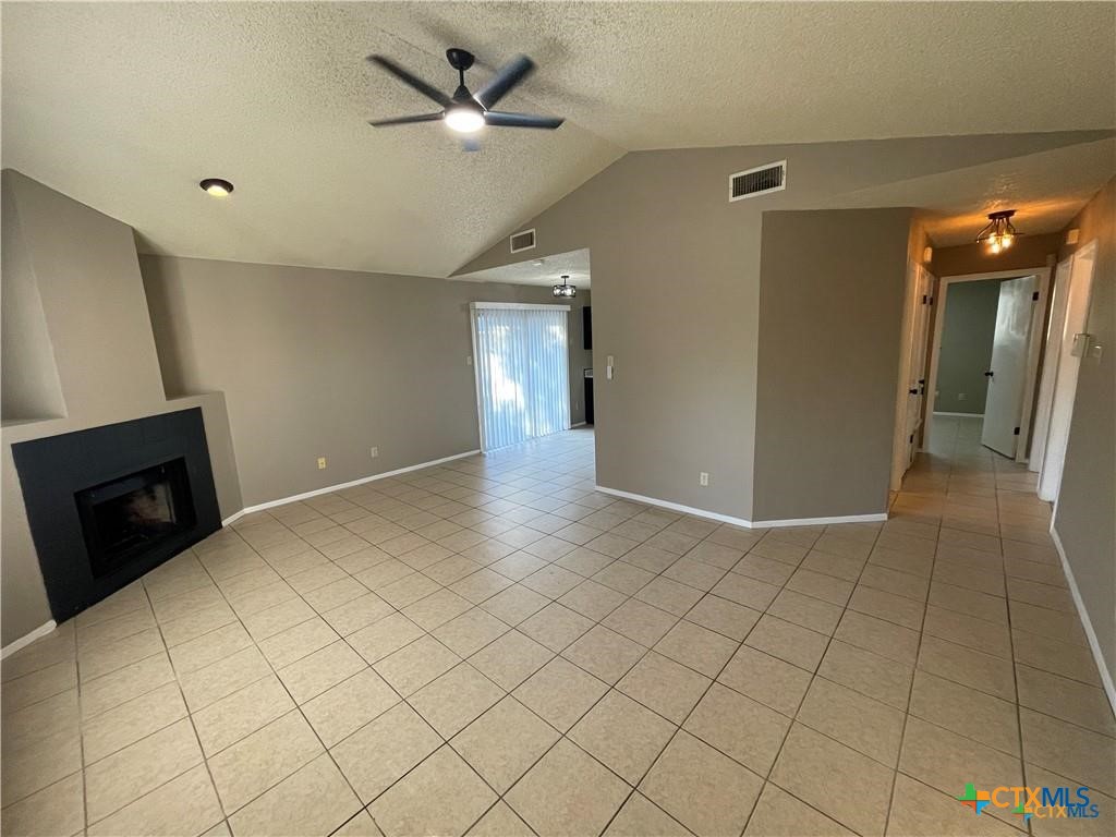 3605 Trotwood Trail Property Photo 7