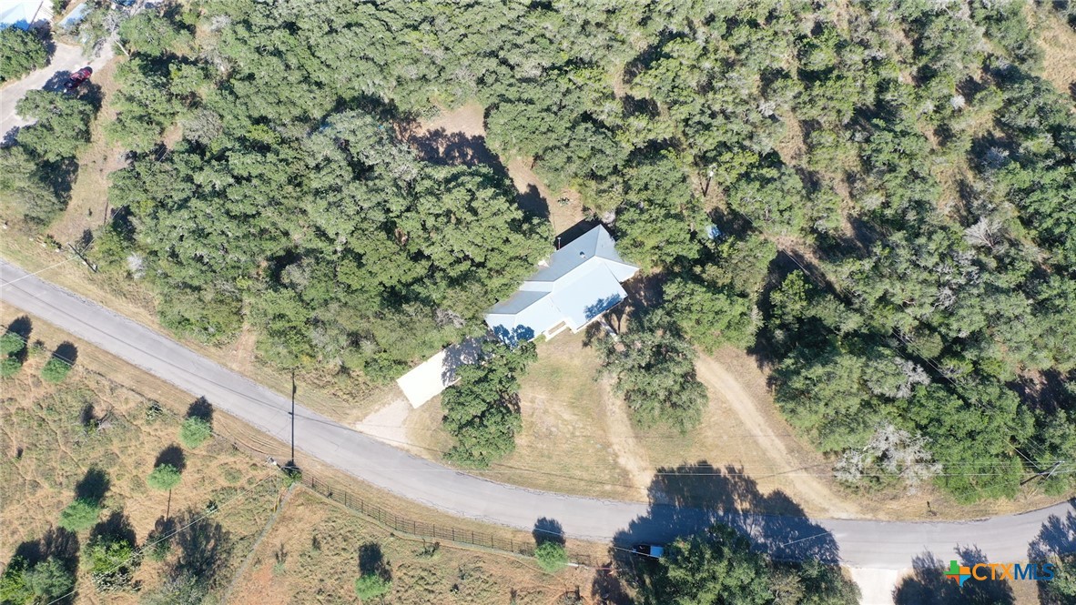 608 W Mustang Lane Property Photo 2
