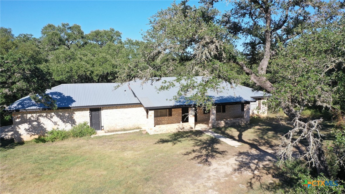 608 W Mustang Lane Property Photo 4