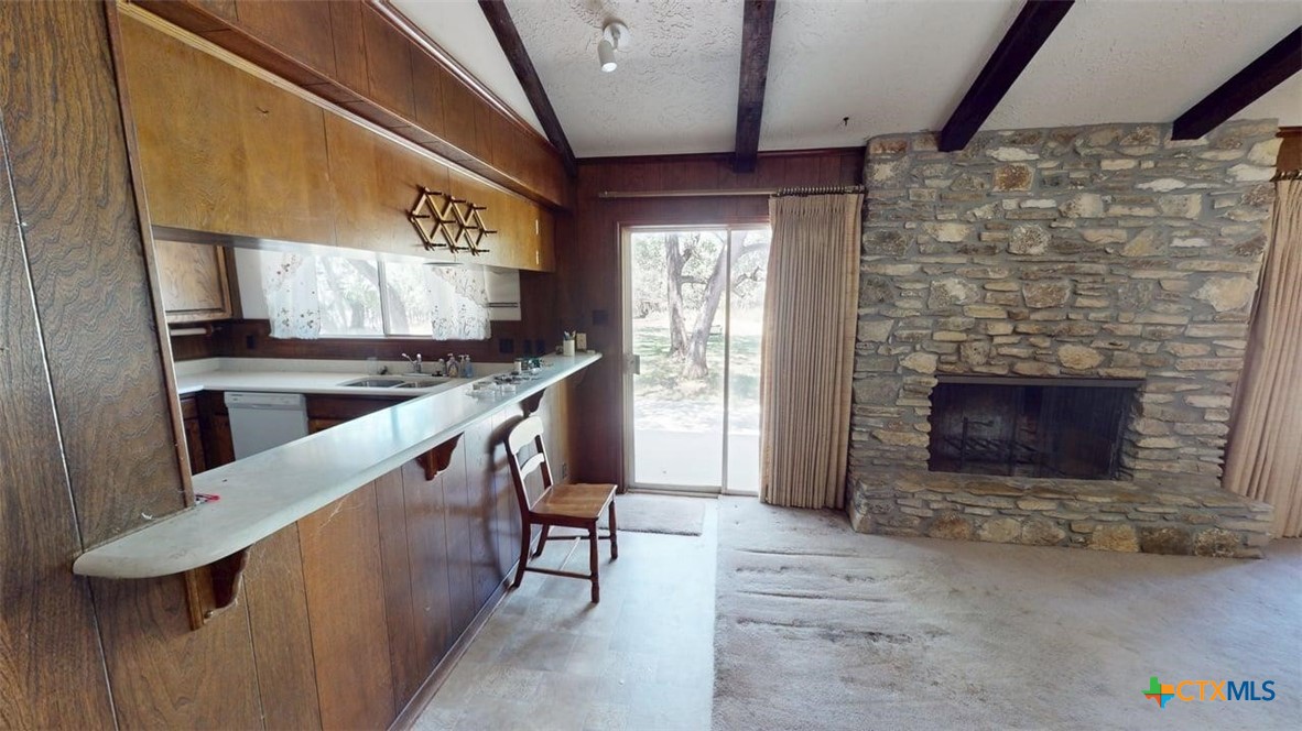 608 W Mustang Lane Property Photo 13