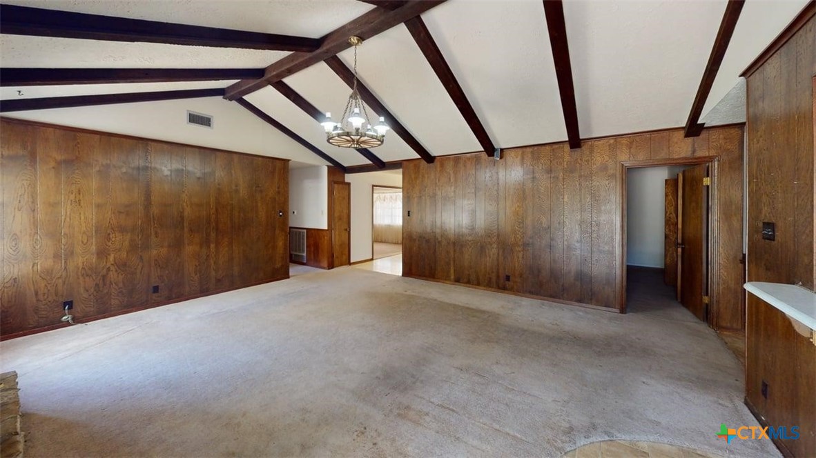 608 W Mustang Lane Property Photo 14