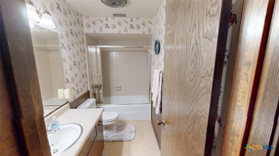 608 W Mustang Lane Property Photo 16