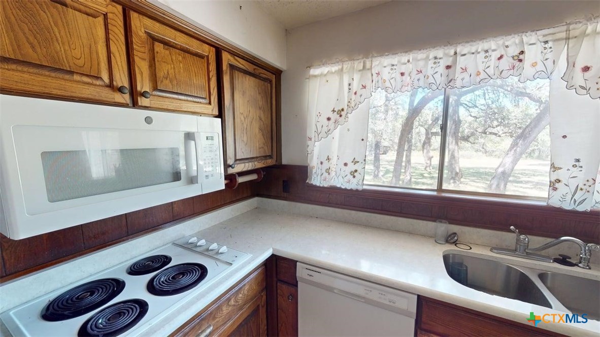 608 W Mustang Lane Property Photo 27