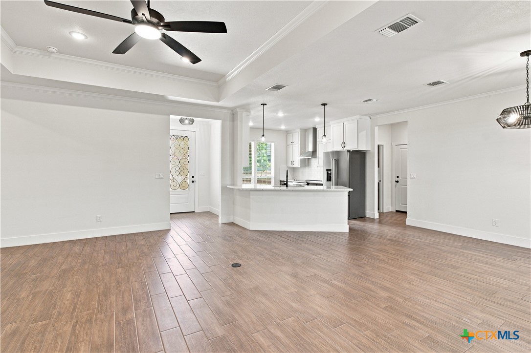 7709 Soapstone Court Property Photo 6