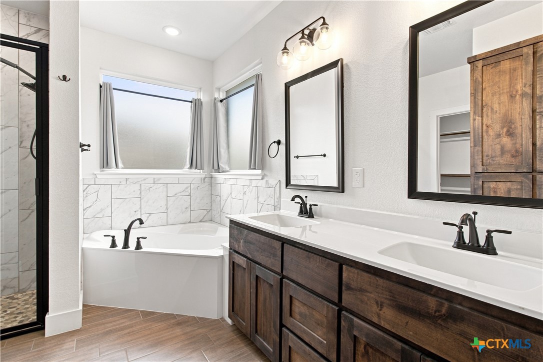 7709 Soapstone Court Property Photo 17