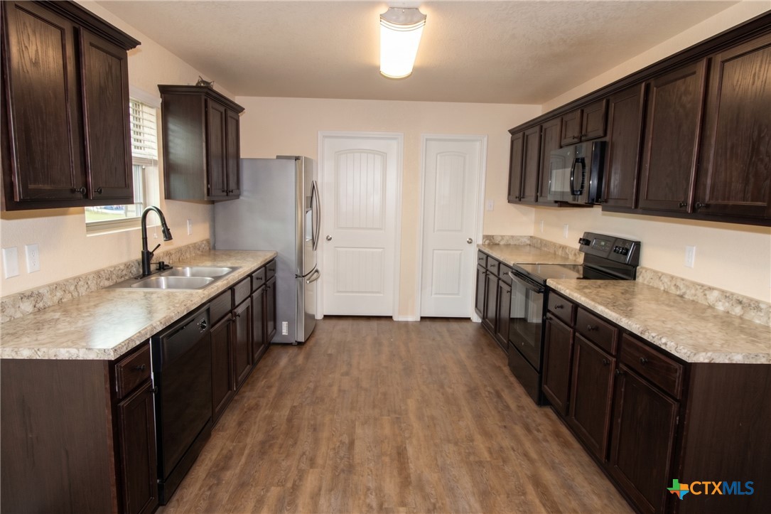 608 Rowdy Drive Property Photo 3