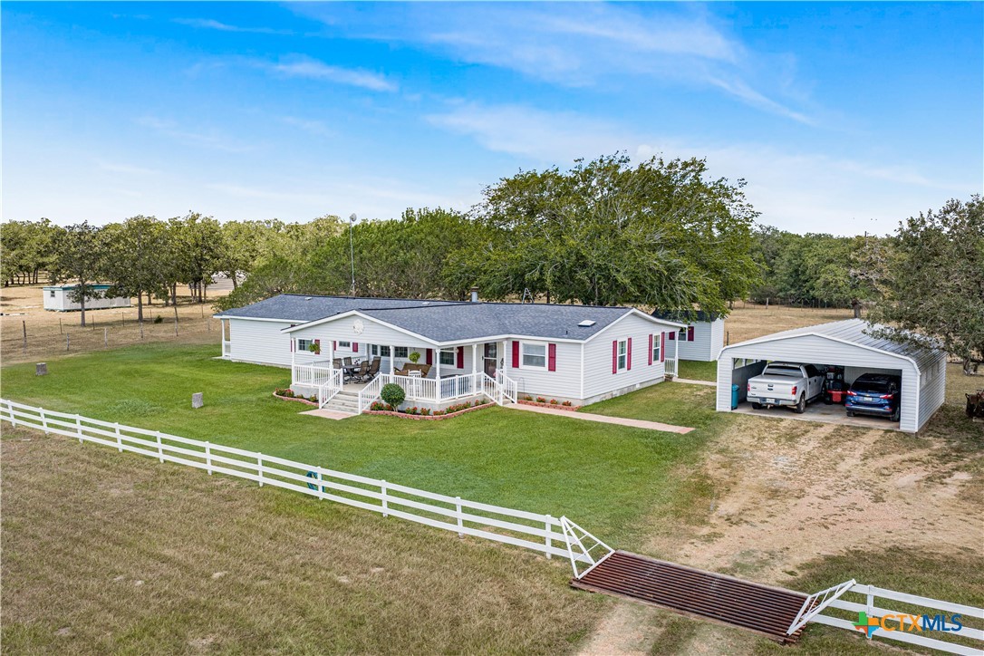 482 Hiller Road Property Photo 4