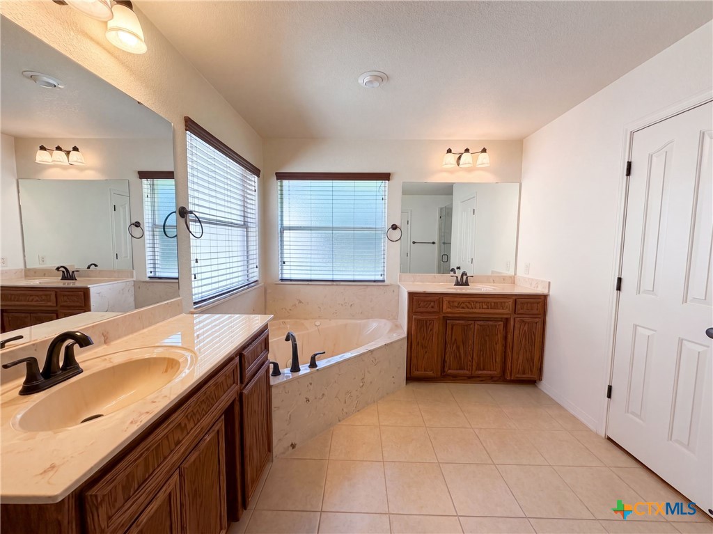 5415 Foxhill Road Property Photo 8