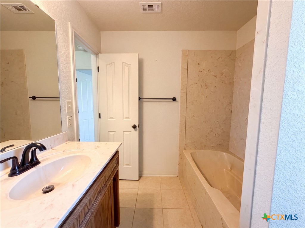 5415 Foxhill Road Property Photo 10