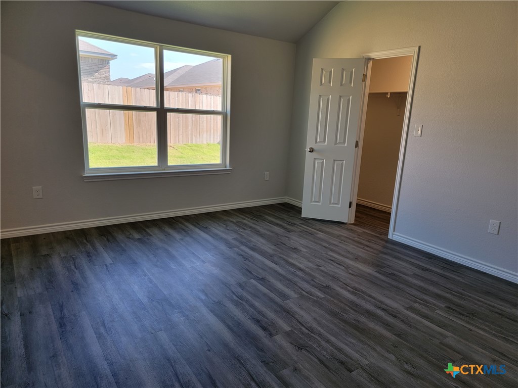 122 Wind Ridge Drive B Property Photo 13