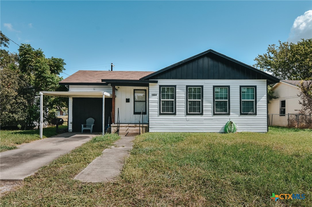 1804 E Guadalupe Street Property Photo 1