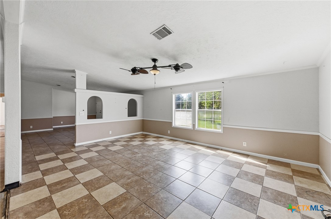 357 Dallas Street Property Photo 9